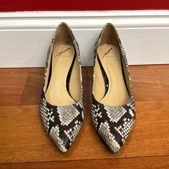 Brian Atwood Women’s Chunky Heel Snakeskin pumps Size 7.5 - Picture 2 of 11